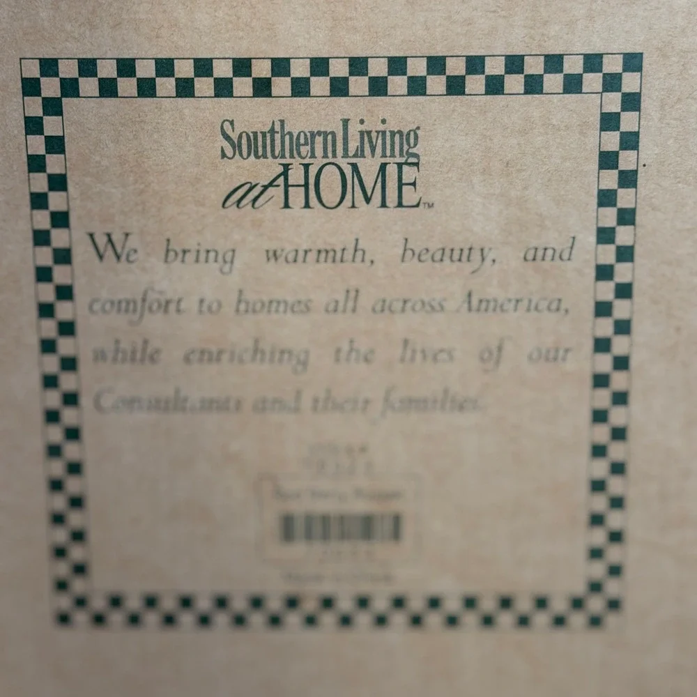 Southern Living at HOME Red Berry‎ Bucket Home Decor OS Red
